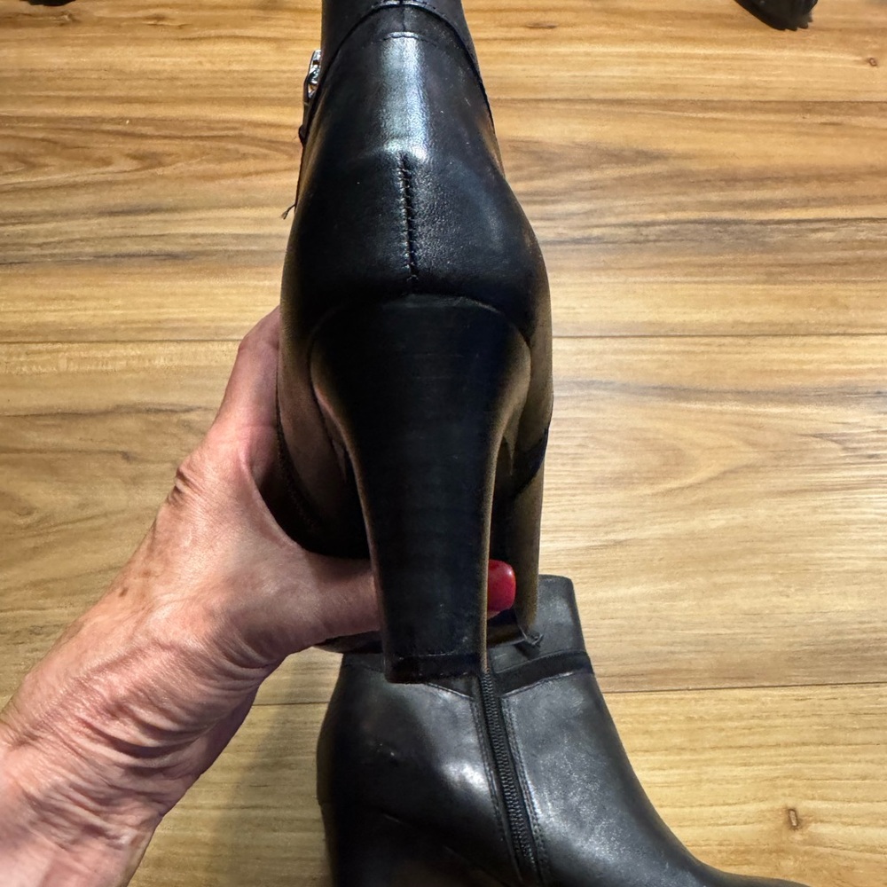 Lauren Ralph Lauren Black Leather Ankle Booties with Side Zip - Picture 8 of 13
